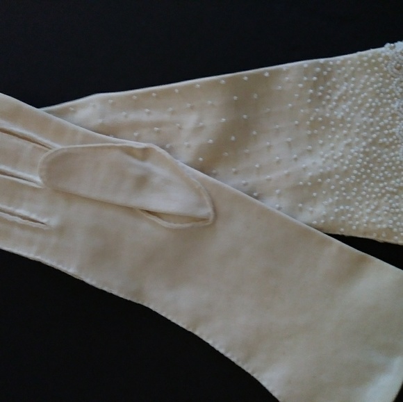 Vintage cotton beaded gloves - Picture 4 of 5